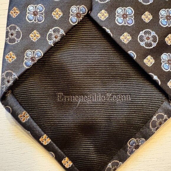 Ermenegildo Zegna Silk Tie - Picture 2 of 3
